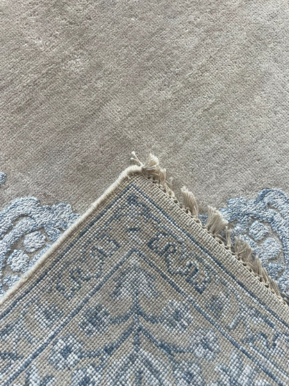 Traditional Design 240 x 170cm image 1