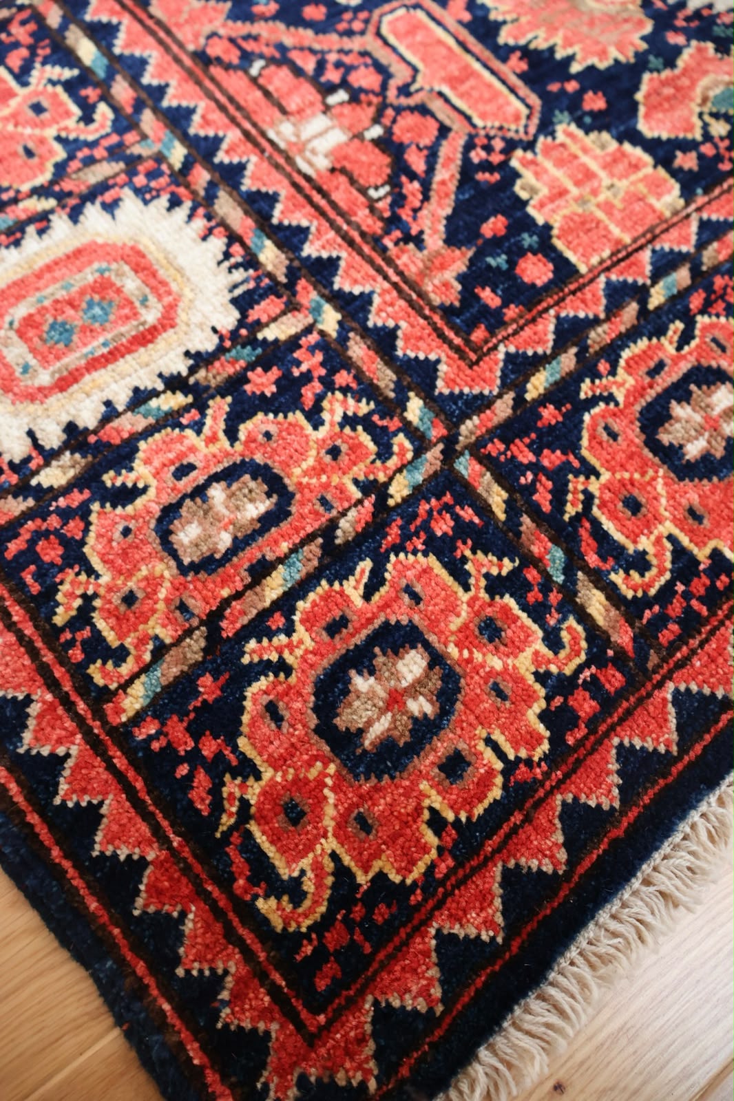 AC-4766 Hand-Knotted Afghan Wool Rug 2 186 x 121cm