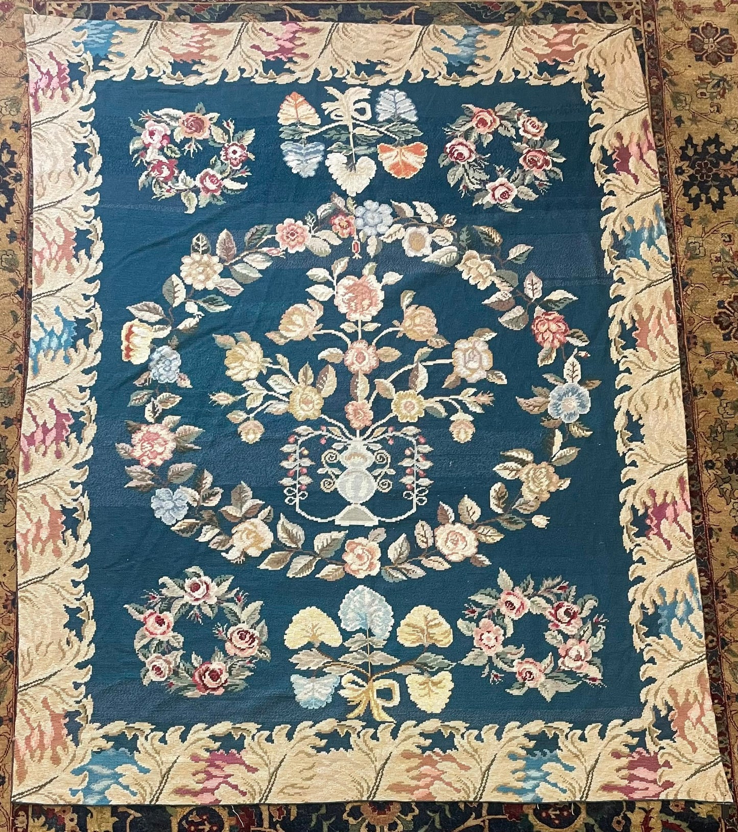 Wreath Needlepoint Hand-Woven Indian Wool Rug 14042 241 x 189cm