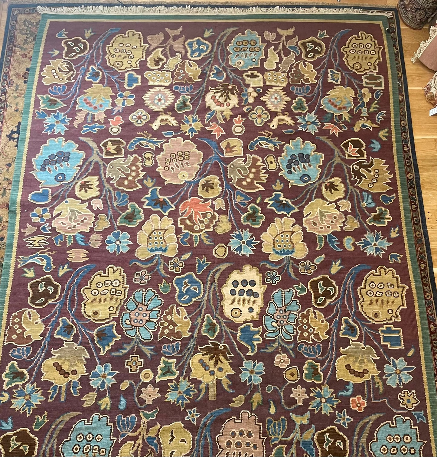 Georgian Flower Hand-Woven Indian Wool Rug 2 11250 395 x 257cm